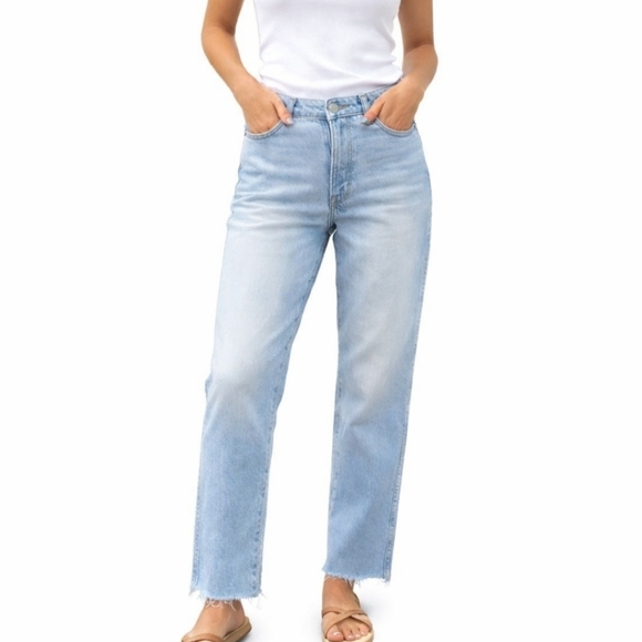 Lucky Brand Denim - Lucky Brand Women’s Mid Rise Authentic Straight Crop Jeans Light Wash Size 2/26